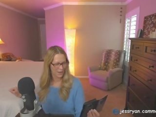 Milf Camgirl Jess Ryan Gives An Honest putz Rating jessryan&period;manyvids&period;com